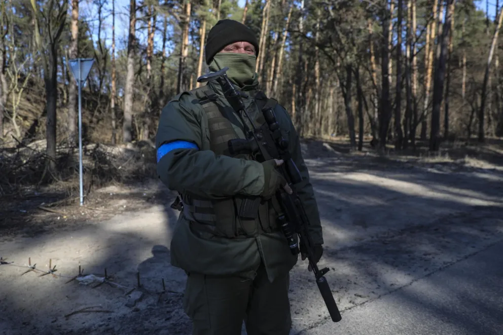 Ukraińska obrona terytorialna walczy z rosyjskim wojskiem zmierzającym do Kijowa [ROZMOWA]