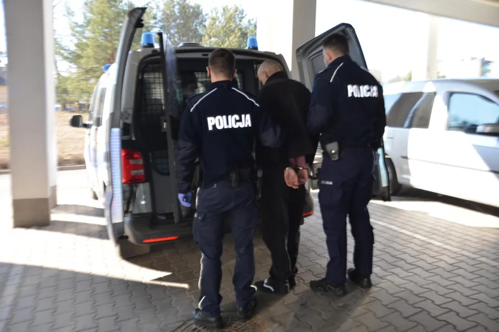 Groził domownikom pozbawieniem życia. Został aresztowany