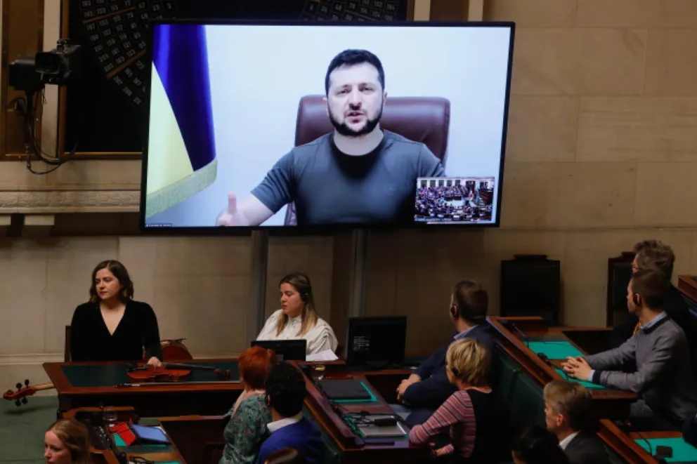 Zełenski: sytuacja na południu Ukrainy i w Donbasie niezwykle trudna
