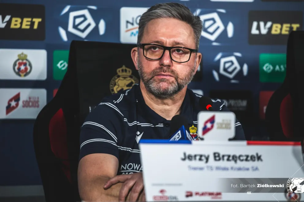 Ekstraklasa piłkarska – Brzęczek: jest w nas wiara, że możemy się uratować