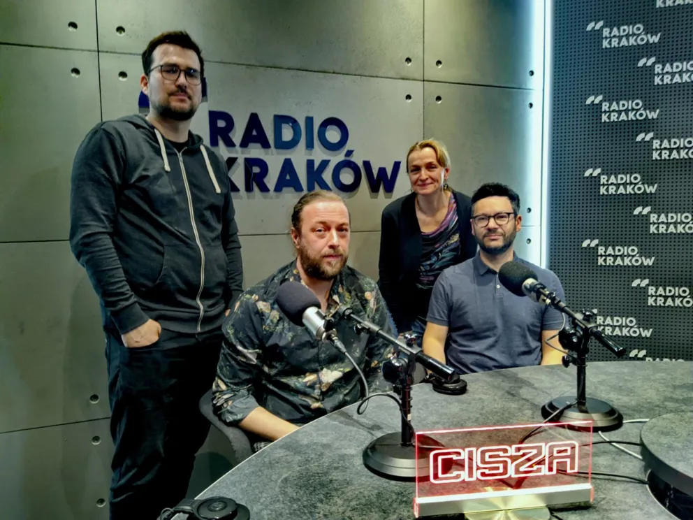 Od 12 lat próbujemy stworzyć radosny utwór. Bad Light District o nowej płycie „Brak oczekiwań”.