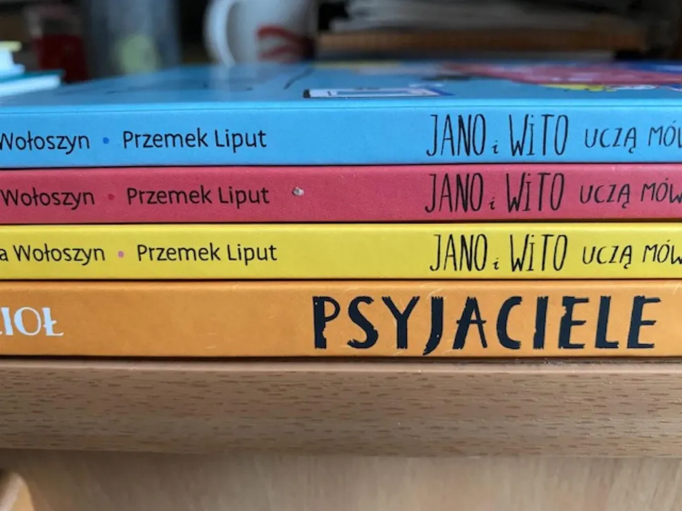 Psyjaciele, Jano i Wito i Charlie. Alfabet 15 maja 2022