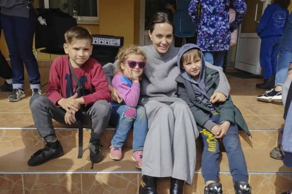 Angelina Jolie spotkała się we Lwowie z uchodźcami