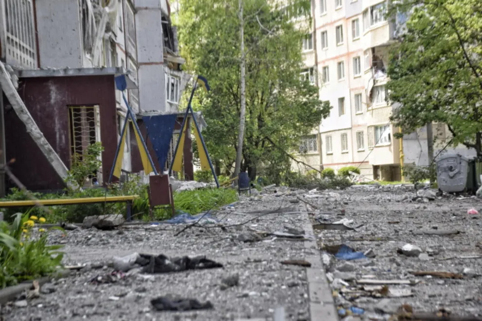 Doradca mera: w zablokowanym Mariupolu jest 150 tys. ludzi, wciąż brakuje wody pitnej