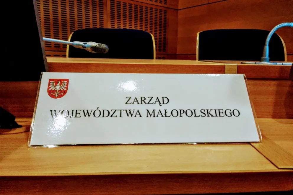 Projekt oświadczenia ws. działań antysmogowych wycofany z porządku obrad sejmiku