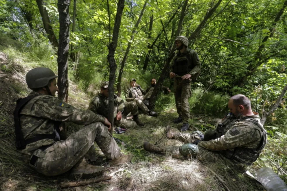 Zełenski: Trwa absolutnie heroiczna obrona Donbasu