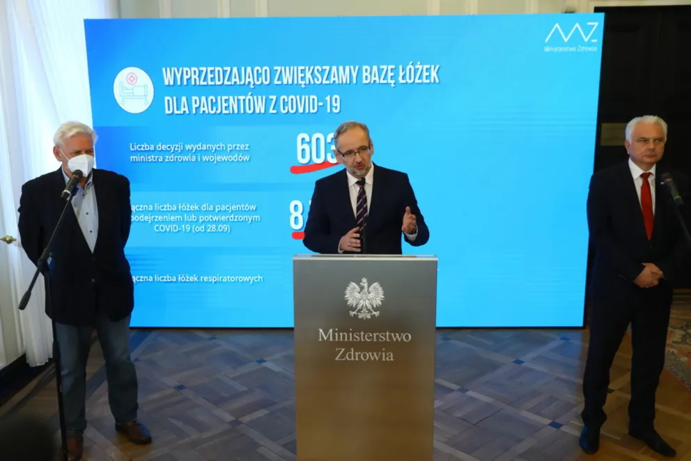 4 małopolskie powiaty w strefie czerwonej, 4 w strefie żółtej