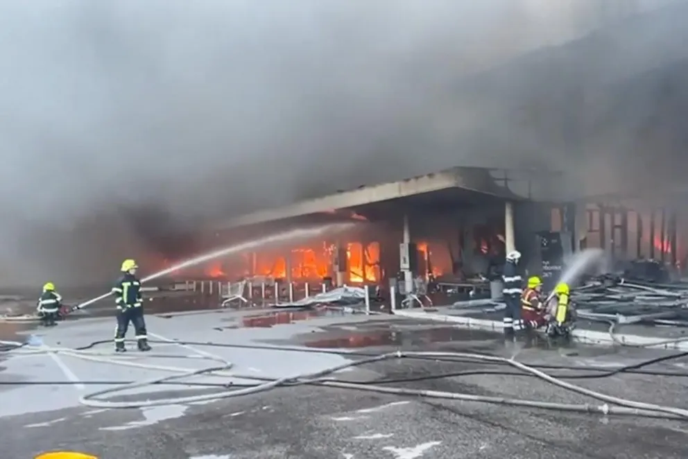 Ukraina:  10 zabitych, ponad 40 rannych w ataku na centrum handlowe