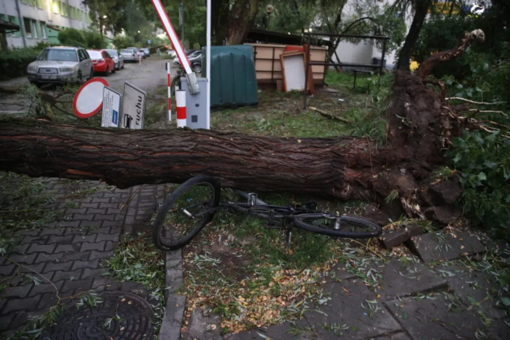 Trwa szacowanie strat po sobotniej nawałnicy w Małopolsce