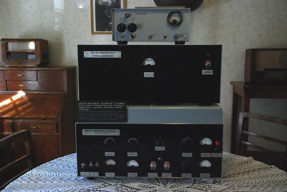 78 lat temu rozpoczęła nadawanie powstańcza radiostacja "Błyskawica"