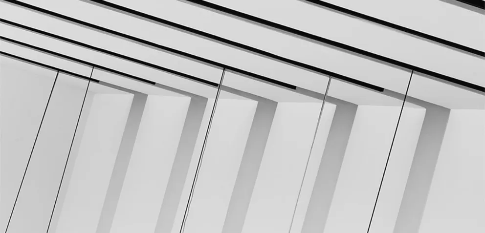 PIOTR SIEPRAWSKI „Focus on NCK” – plenerowa wystawa fotografii – detale architektoniczne NCK 