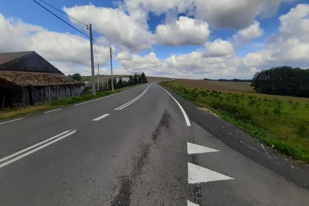Po 5 latach zakończył się wreszcie remont drogi z Ładnej do Karwodrzy, nazywanej powiatową autostradą