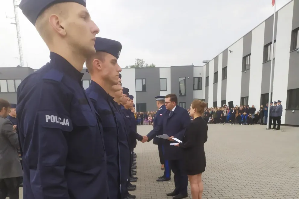 Małopolska ma 100 nowych policjantów, wśród nich jest 20 kobiet