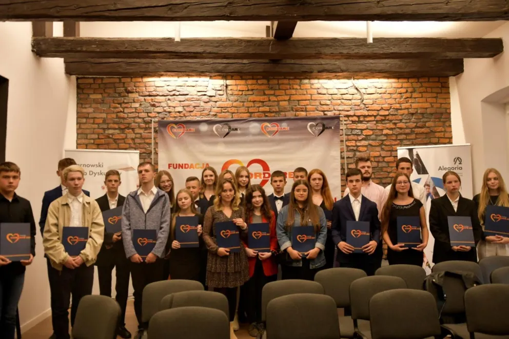 Fundacja Cordare po raz kolejny przyznała stypendia dla zdolnych uczniów oraz studentów