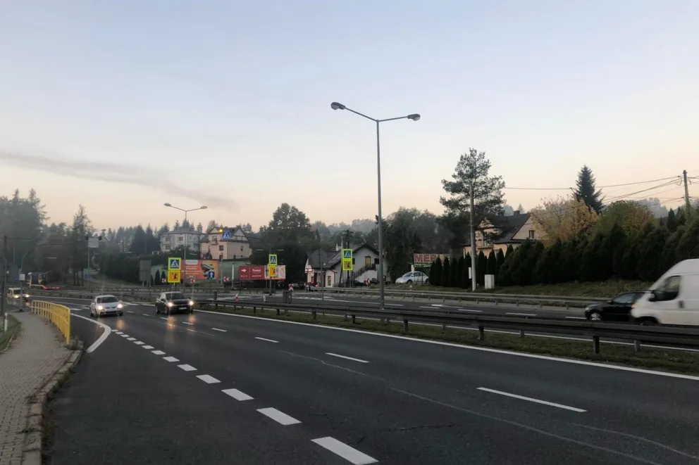 Będą dodatkowe busy i autobusy na trasie z Myślenic do Krakowa, ale na razie tylko do końca roku