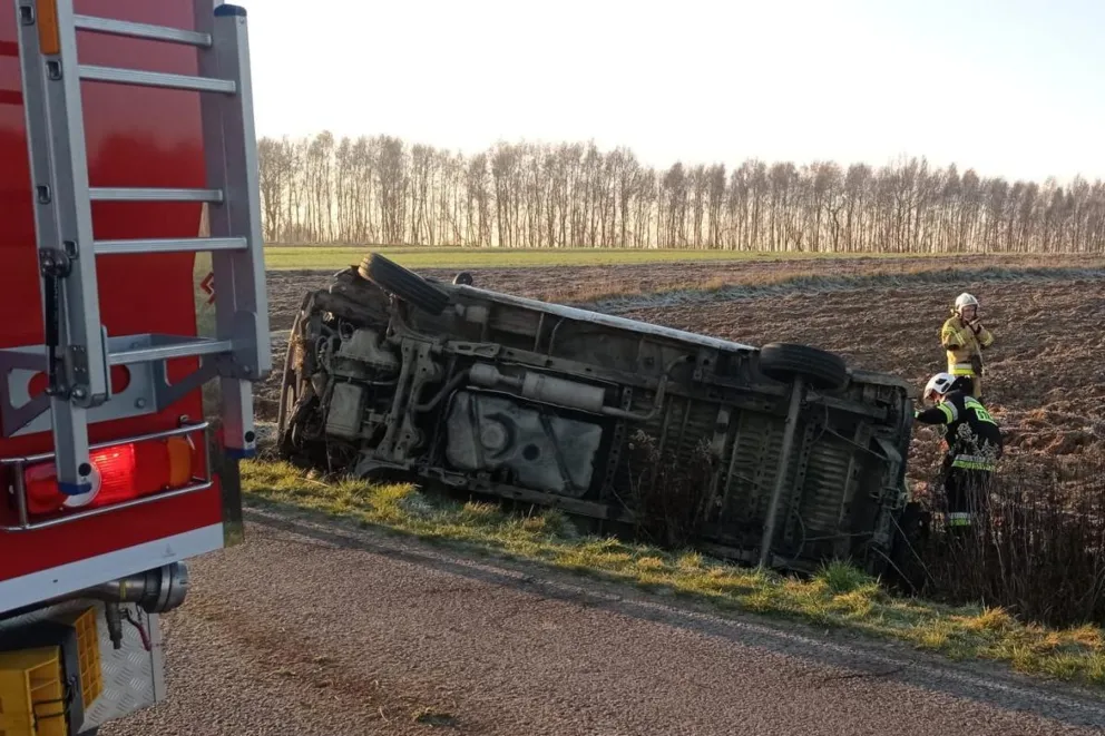 Wypadek busa z niepełnosprawnymi dziećmi w Szynwałdzie