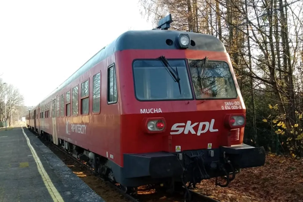 Od jutra podróż pociągiem na trasie z Krakowa do Gorlic będzie krótsza