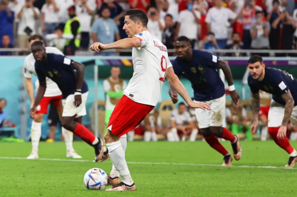 Polska żegna się z piłkarskim mundialem w Katarze po przegranej z Francją 1:3
