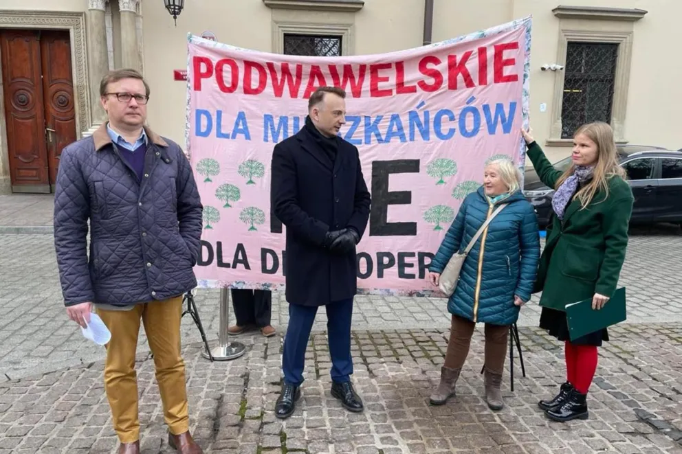 Mieszkańcy os. Podwawelskiego domagają się wznowienia prac nad planem miejscowym dla tego obszaru