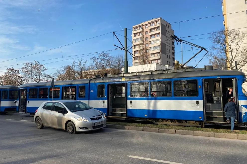 To nie był łatwy poranek dla pasażerów krakowskiego MPK