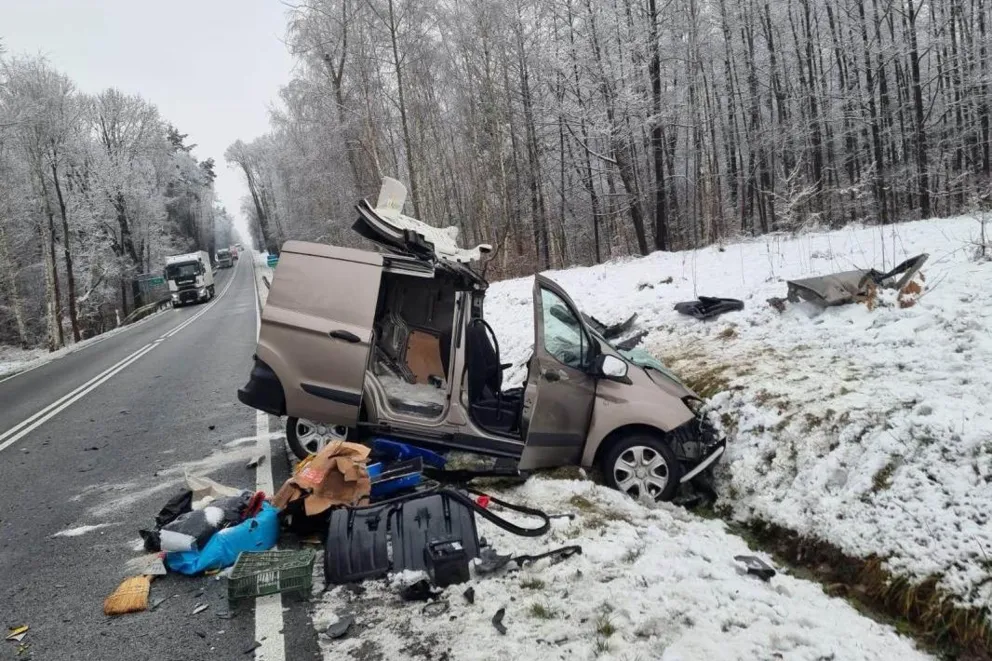 Groźny wypadek na trasie z Tarnowa do Dąbrowy Tarnowskiej