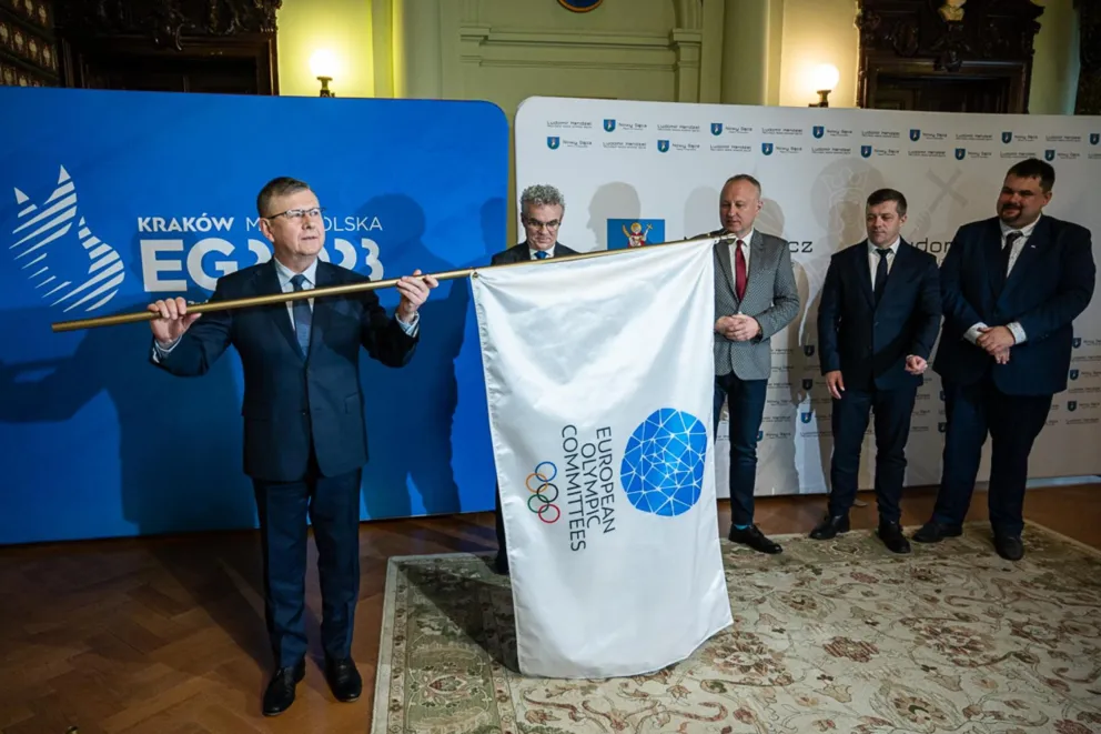Flaga Igrzysk Europejskich dotarła do Nowego Sącza