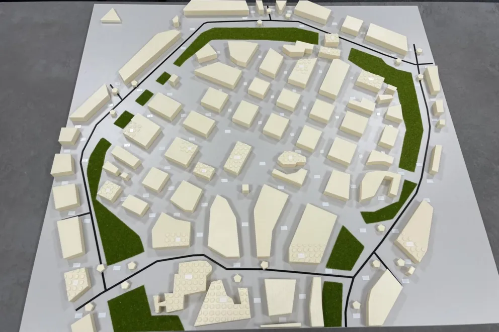 Wyjątkowa makieta centrum Krakowa. Pomoże niewidomym i niedowidzącym poznać Rynek