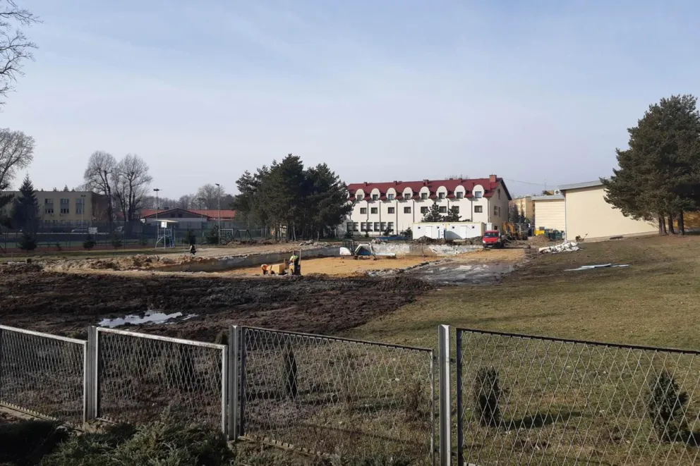 Remont basenów w Dąbrowie Tarnowskiej przebiega zgodnie z planem
