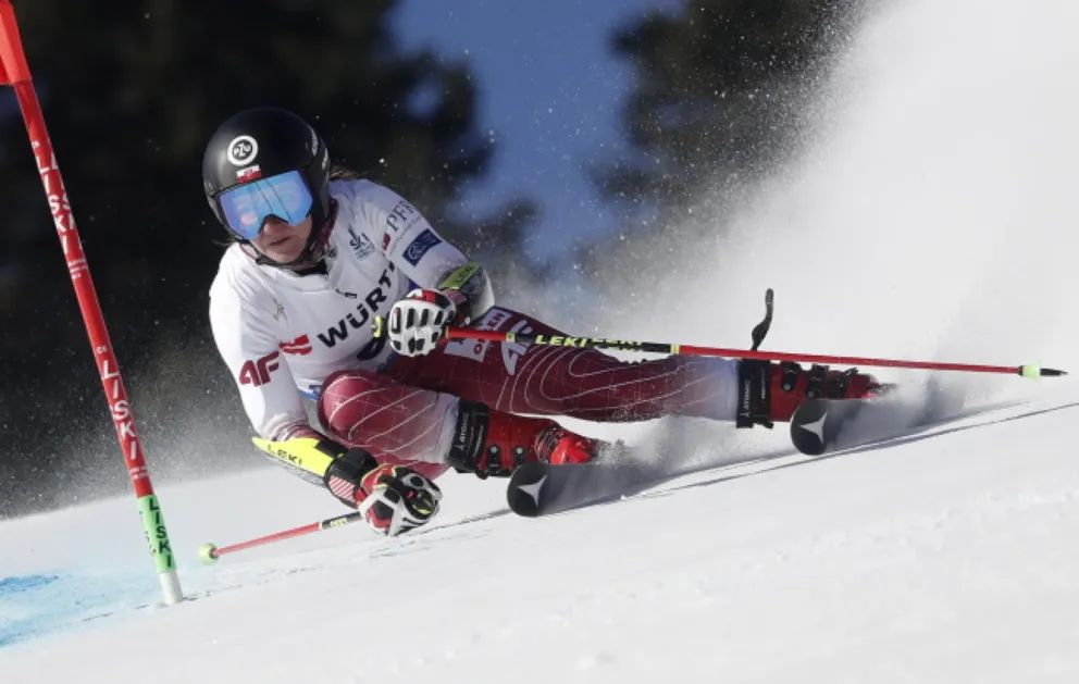 Maryna Gąsienica-Daniel 10. w slalomie gigancie, triumf Shiffrin