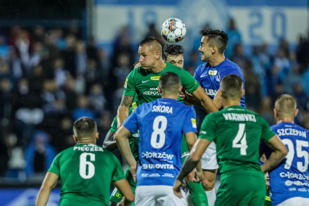 1. liga piłkarska - ciekawie w Niepołomicach