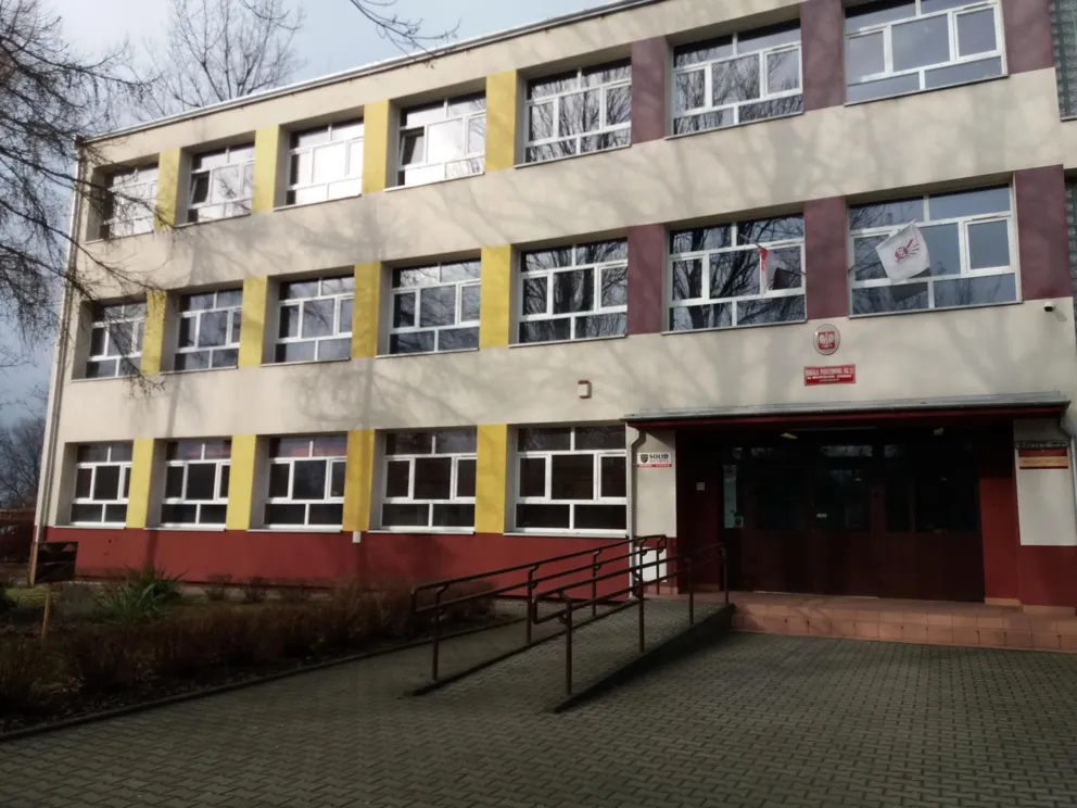 Szkoła osiedlowa w XXI wieku