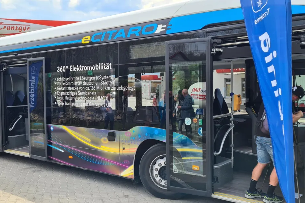 Na drogi powiatu chrzanowskiego wjechał autobus elektryczny