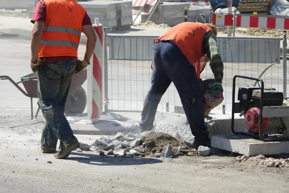 Uwaga kierowcy - trwają prace na ulicy Pleszowskiej w Krakowie