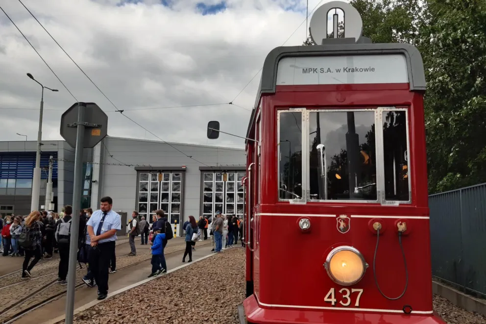 Unikatowe wagony tramwajowe pojadą razem na nowej trasie Krakowskiej Linii Muzealnej