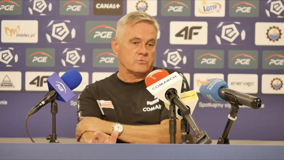 Ekstraklasa piłkarska - trener Cracovii: chcemy przywitać się z kibicami zwycięstwem