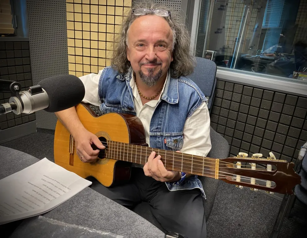 Piotr Bzowski/ CD "Szeptem" Andrzeja Noworyty