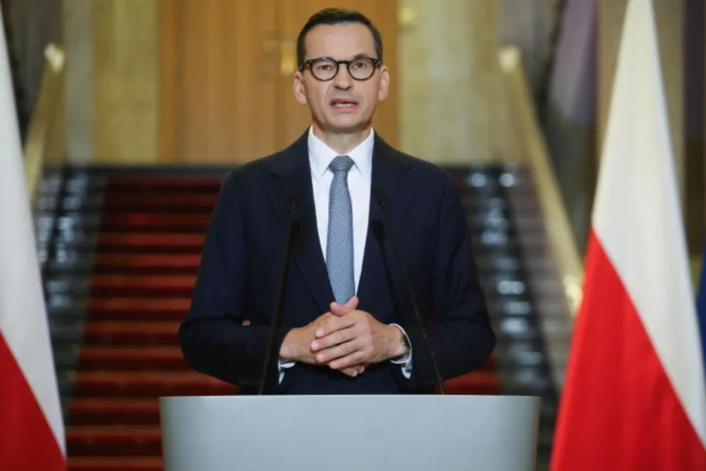Premier w spocie wyborczym: Jesteśmy przeciwni nielegalnym imigrantom w Polsce