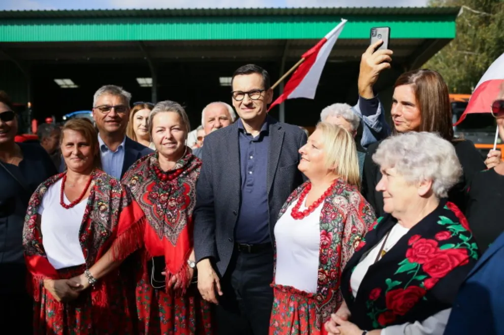 Premier: niezależnie od wiatrów geopolitycznych zawsze będzie stać po stronie polskiego rolnika