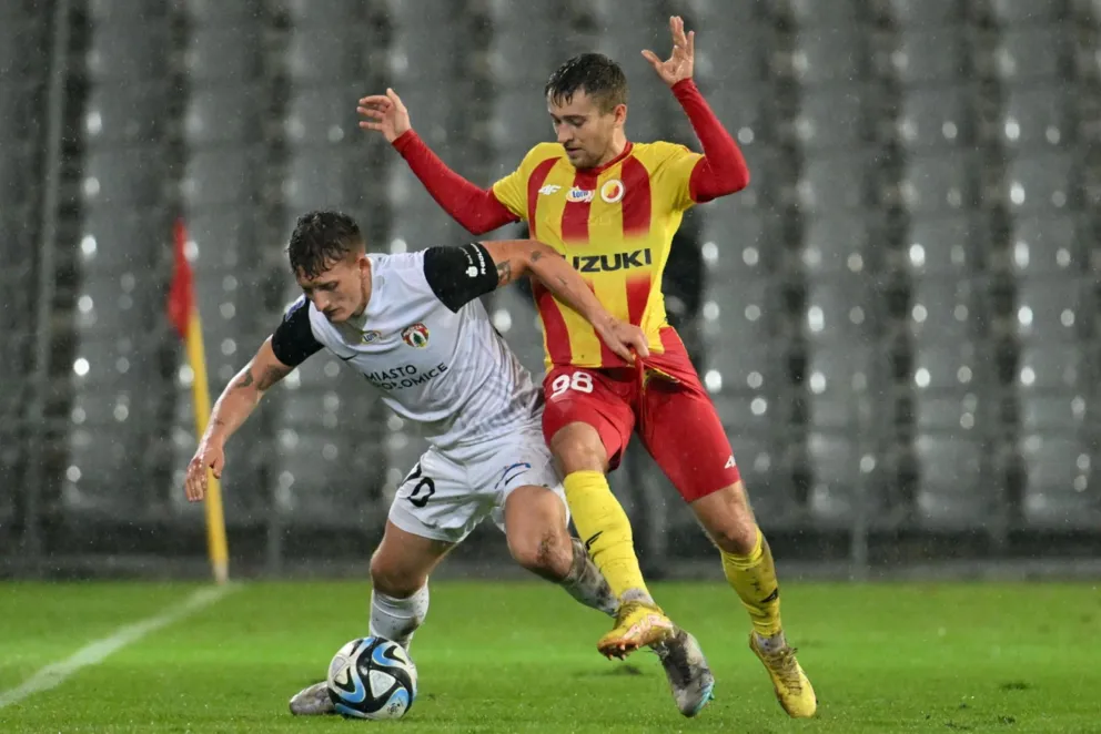 Bramkowa kanonada w Kielcach : Korona - Puszcza 5-3
