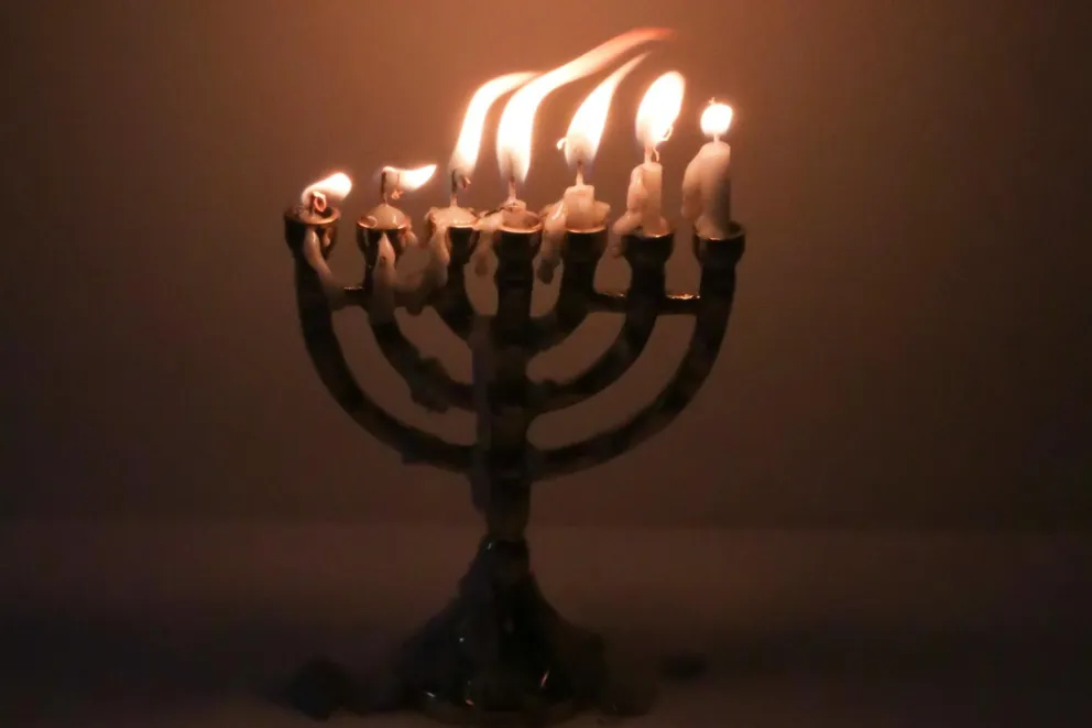 Rozpoczyna się żydowskie święto Chanuka