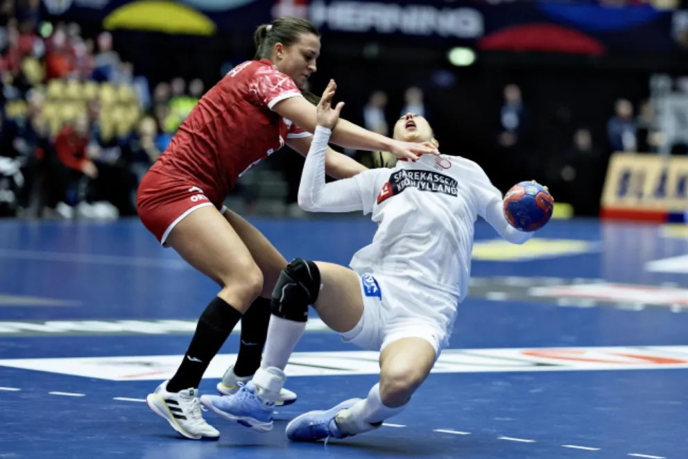 MŚ piłkarek ręcznych: z Rumunią o podtrzymanie szans na grę w kwalifikacjach olimpijskich