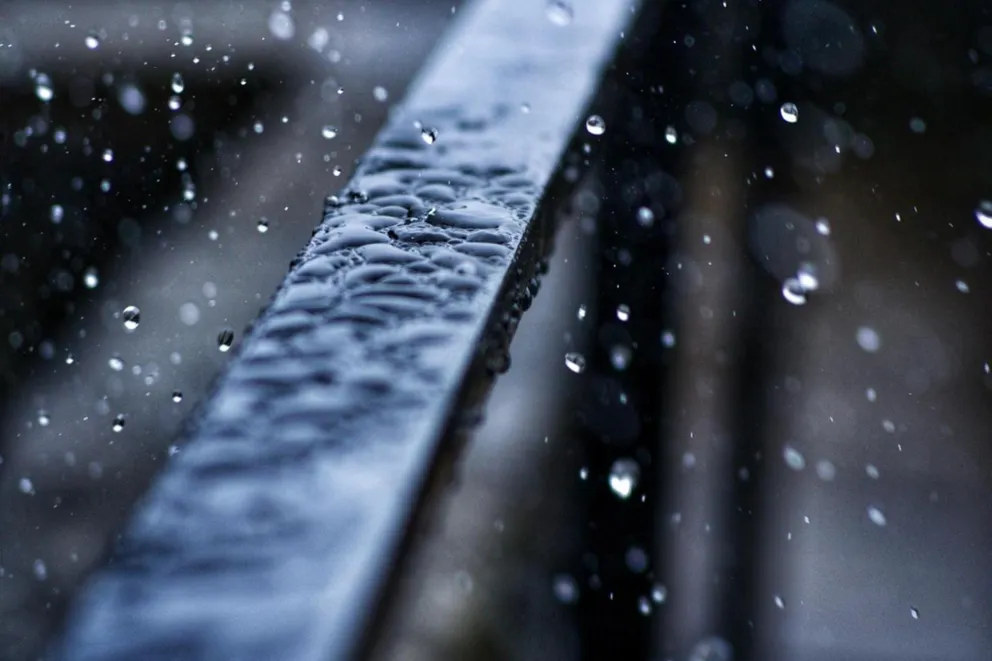 Synoptyk IMGW: deszcz, deszcz ze śniegiem, w górach śnieg i bardzo silny wiatr