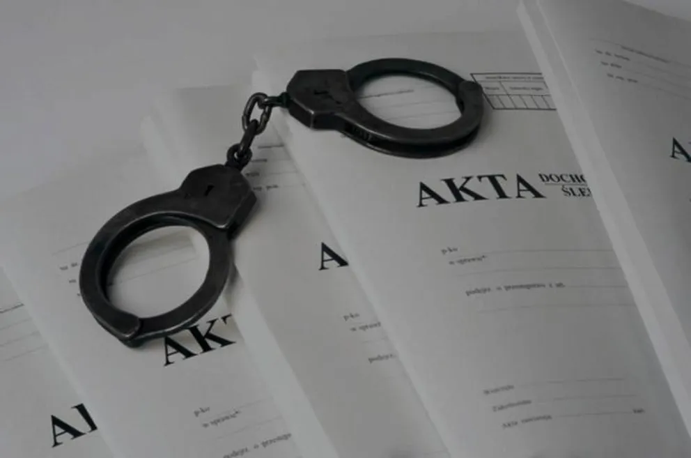 Ponad 4 kilogramy marihuany znaleźli policjanci u 20-latka z Nowego Sącza
