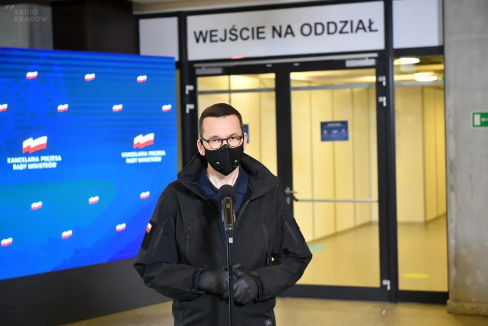 Premier: Musimy zdusić drugą falę COVID-19, która zaskoczyła Europę i Polskę swoją siłą i potencjałem zakażeń