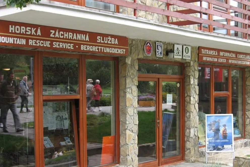 Akcja ratunkowa w słowackich Tatrach, dwie osoby trafiły do szpitala w Popradzie