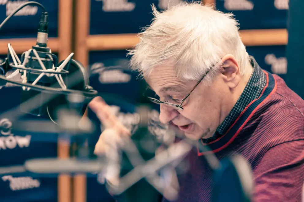 Brawurowa powieść Radosława Piwowarskiego w radiowej bibliotece