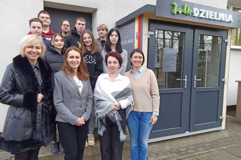 Mieszkańcy Olkusza stworzyli miejsce do dzielenia się jedzeniem. "Ogranicz, użyj ponownie, odzyskaj"