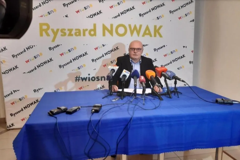 Ryszard Nowak: Jeśli boisko w Zawadzie nie powstanie na czas - dotację trzeba będzie zwrócić