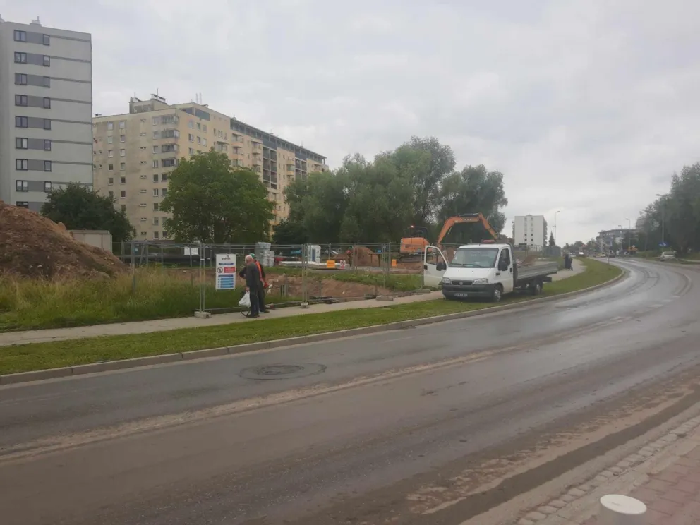 Mieszkańcy krakowskiego Prądnika Czerwonego skarżą się na zabłoconą ulicę Bohomolca