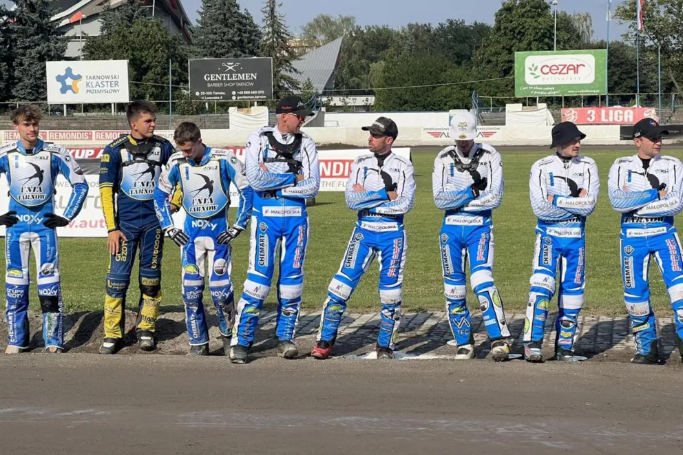 Unia Tarnów nadal niepokonana u siebie. Ulewa przerwała zawody
